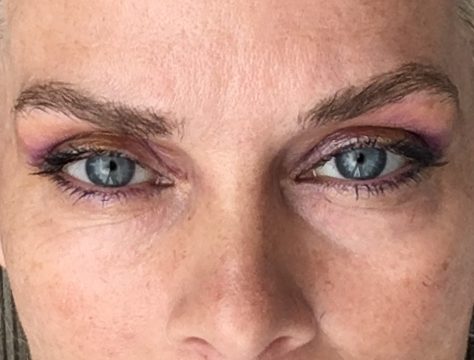 Med hvilke øjne ser du dig selv?